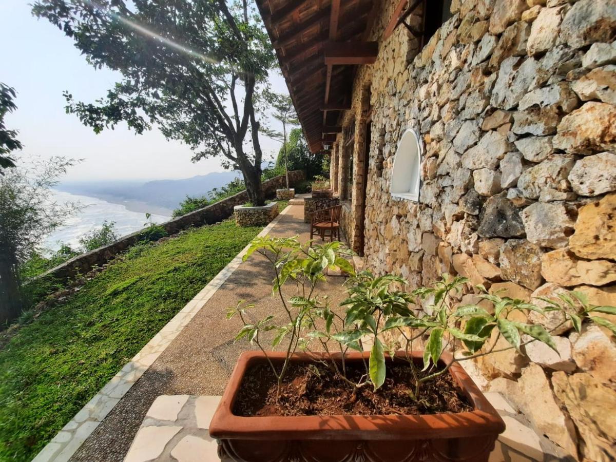 Edge Resort, Yogyakarta Parangtritis Εξωτερικό φωτογραφία
